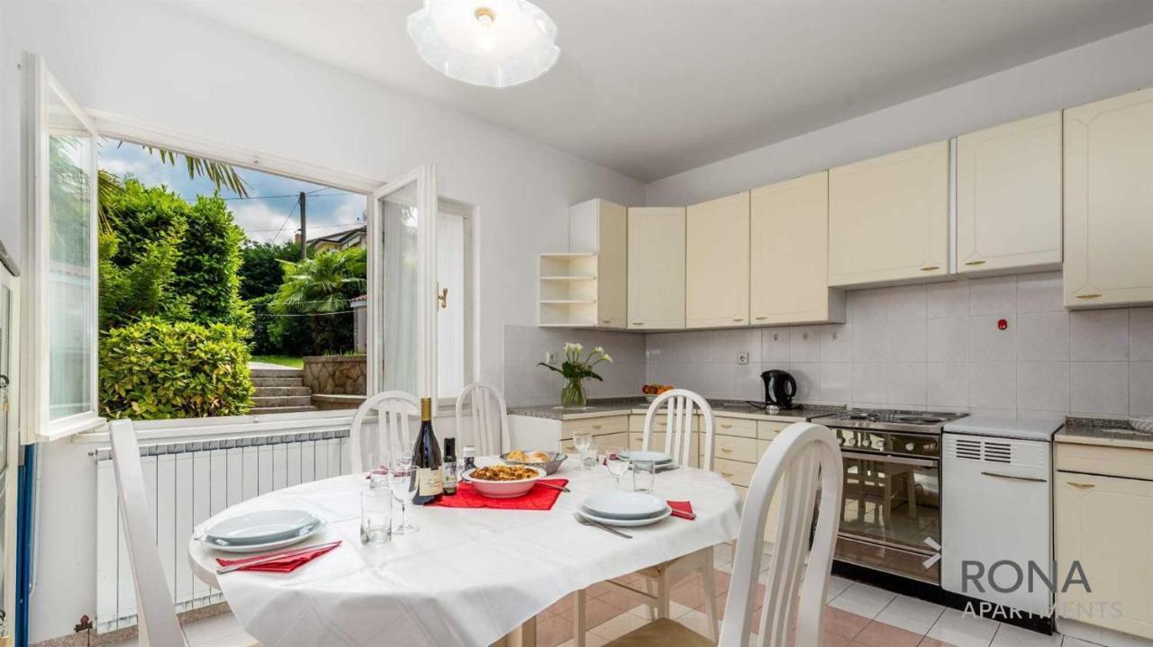 Rona Apartments Ani Ičići 외부 사진