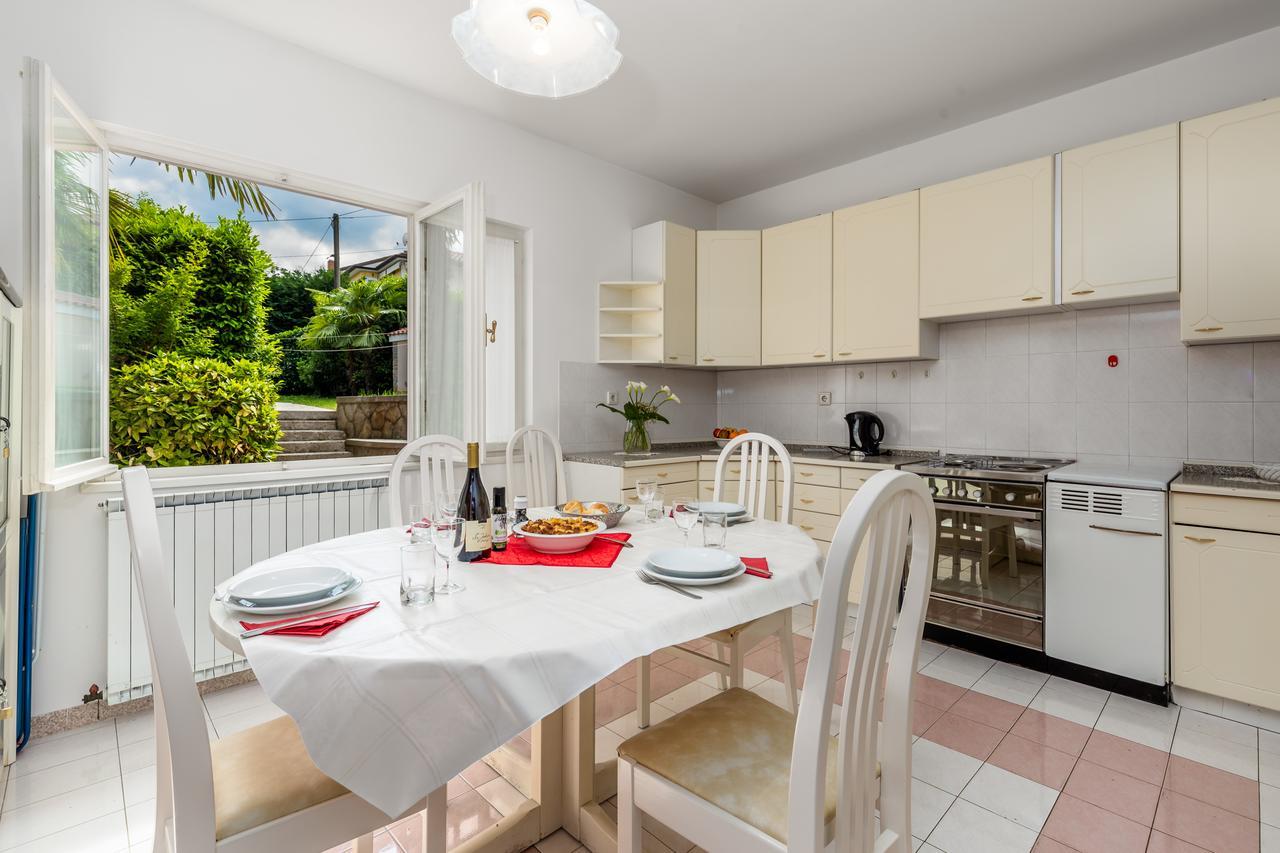 Rona Apartments Ani Ičići 외부 사진