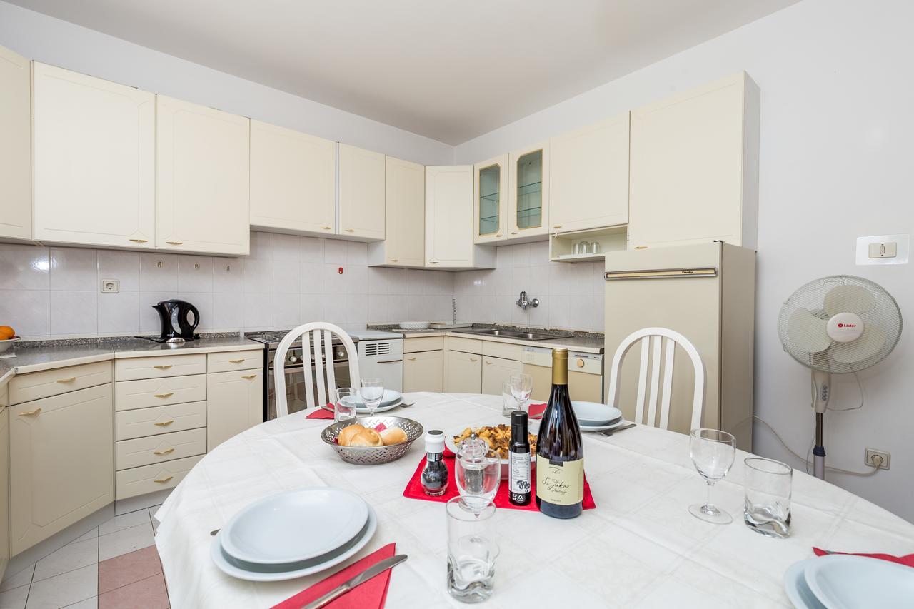 Rona Apartments Ani Ičići 외부 사진