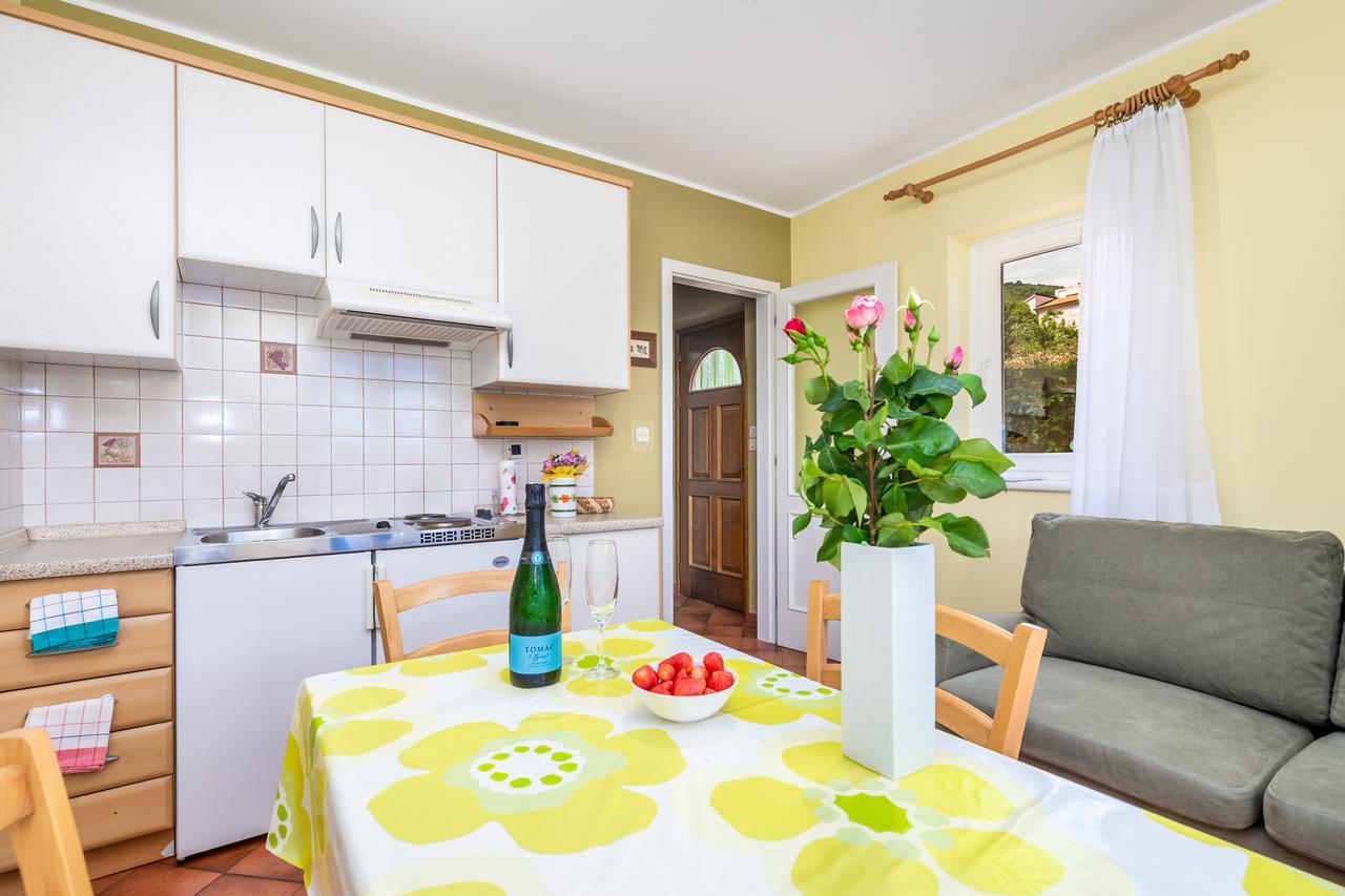 Rona Apartments Ani Ičići 외부 사진