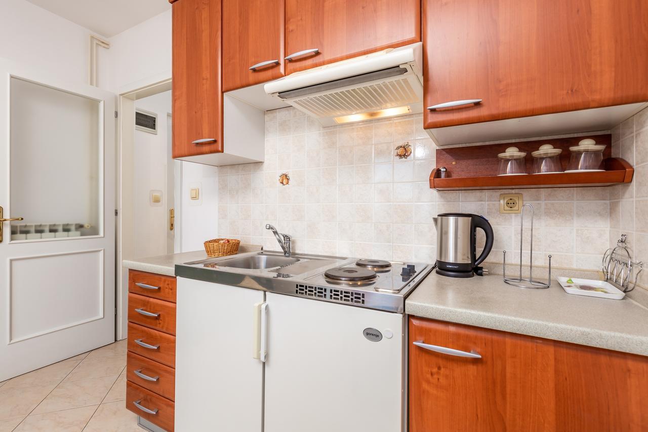 Rona Apartments Ani Ičići 외부 사진